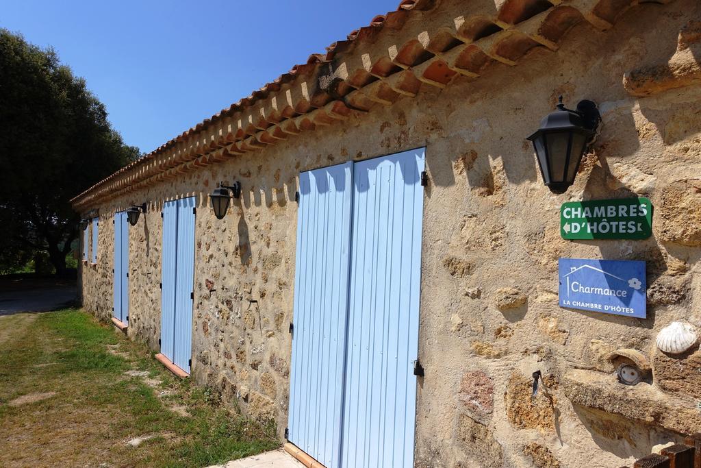 Le Grand Saint Paul Acomodação com café da manhã Rognes Exterior foto